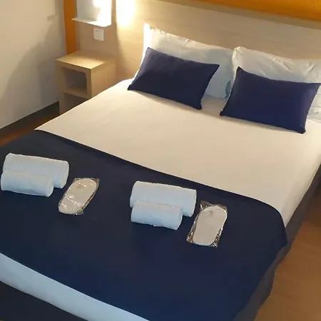 Budget Melun Sud - Les Lys Hotell
