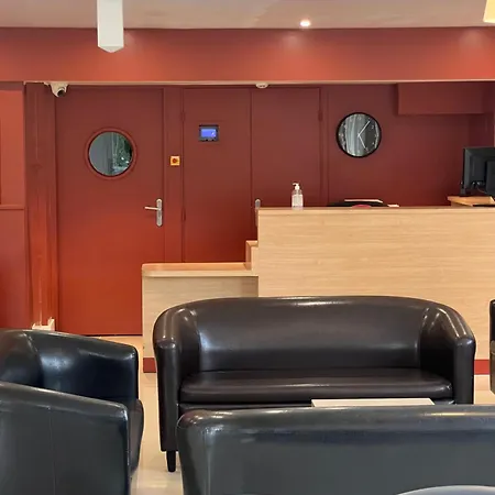 Hotell Budget Melun Sud - Les Lys