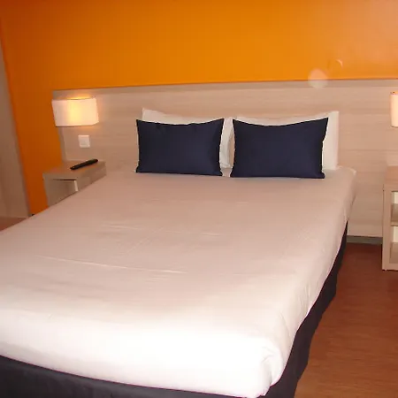 Budget Melun Sud - Les Lys 3*