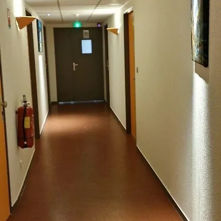 Hotell Budget Melun Sud - Les Lys Dammarie-lè-Lys