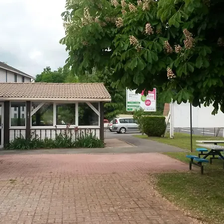Budget Melun Sud - Les Lys Hotell