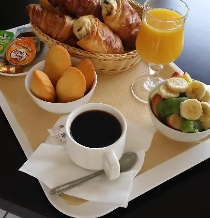 Budget Melun Sud - Les Lys 3*