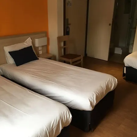 Budget - Melun Sud Les Lys Hotel